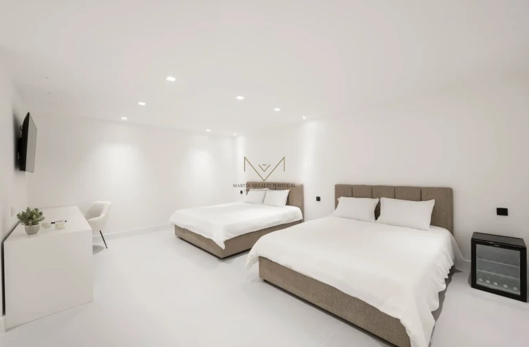 Moradia T6 para Venda em Quinta do Conde Foto 5