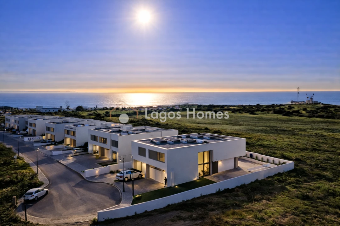 Moradia T4 para Venda em Lagos (São Sebastião e Santa Maria) Foto 4