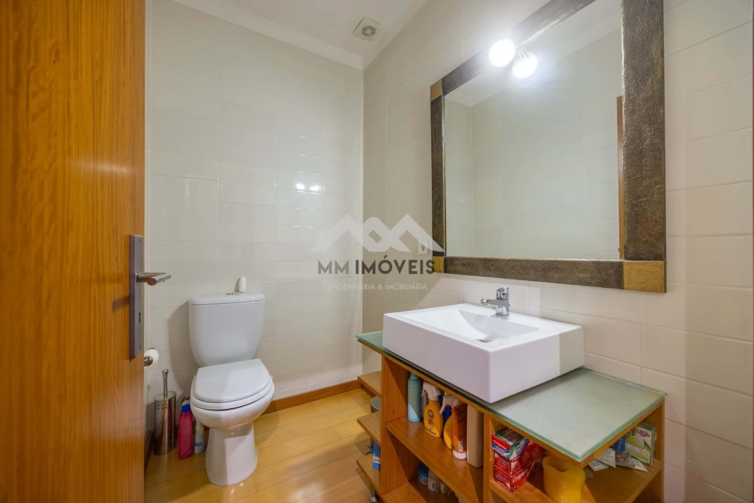 Moradia T3 para Venda em Castêlo da Maia Foto 23