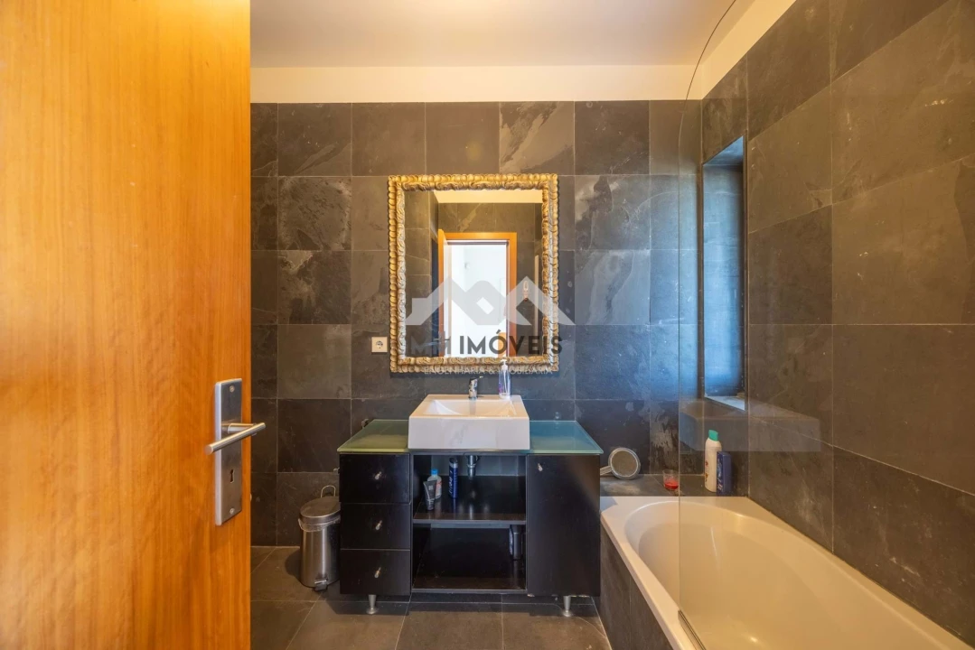 Moradia T3 para Venda em Castêlo da Maia Foto 22