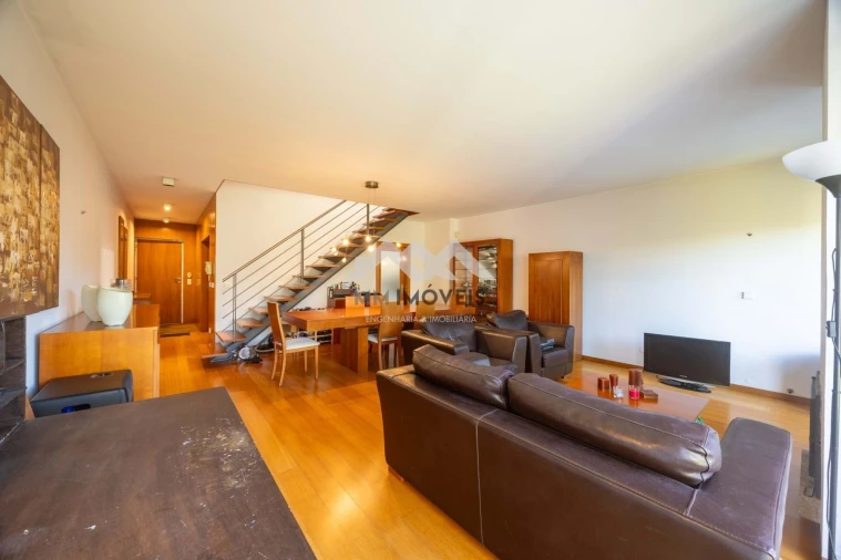 Moradia T3 para Venda em Castêlo da Maia Foto 2