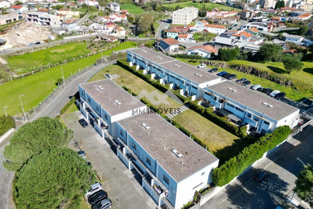 Moradia T3 para Venda em Castêlo da Maia Foto 10