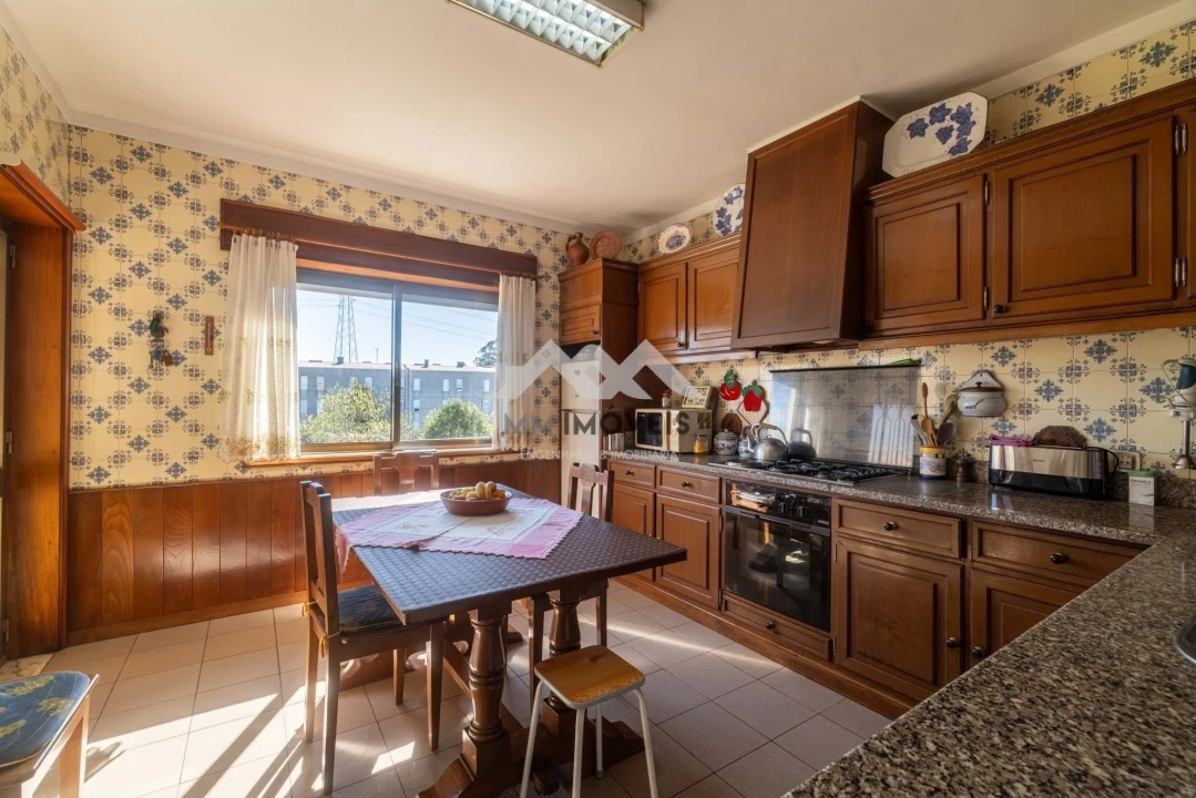 Moradia T5 para Venda em Santa Marinha e São Pedro da Afurada Foto 18