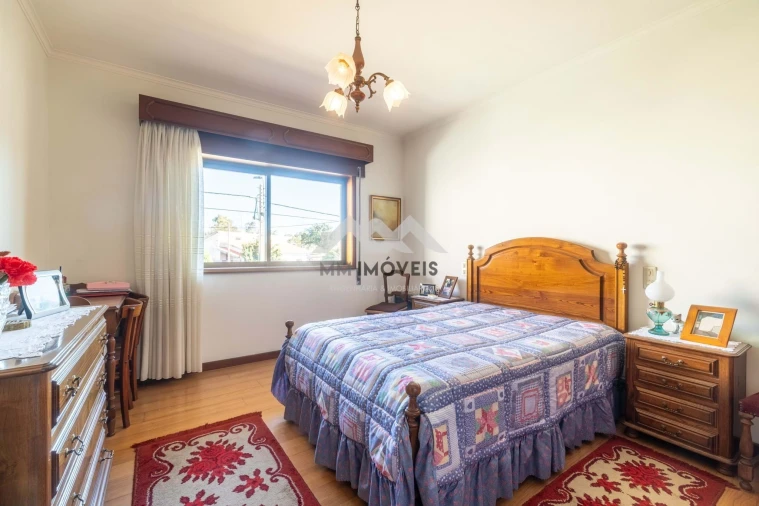 Moradia T5 para Venda em Santa Marinha e São Pedro da Afurada Foto 38