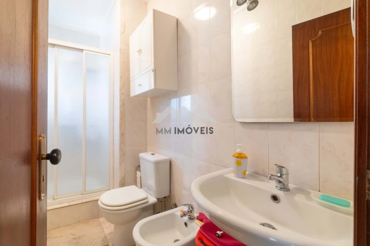 Moradia T5 para Venda em Santa Marinha e São Pedro da Afurada Foto 26