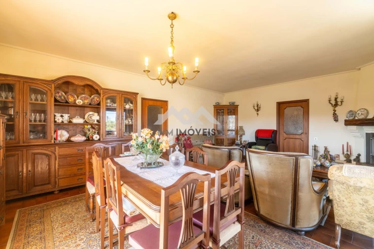 Moradia T5 para Venda em Santa Marinha e São Pedro da Afurada Foto 4