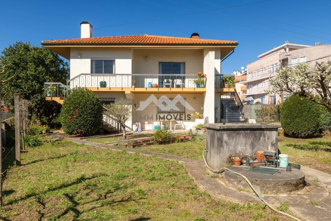 Moradia T5 para Venda em Santa Marinha e São Pedro da Afurada Foto 12