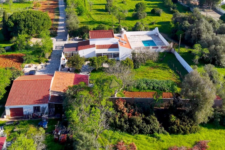 Quinta T3 para Venda em Armação de Pera Foto 28