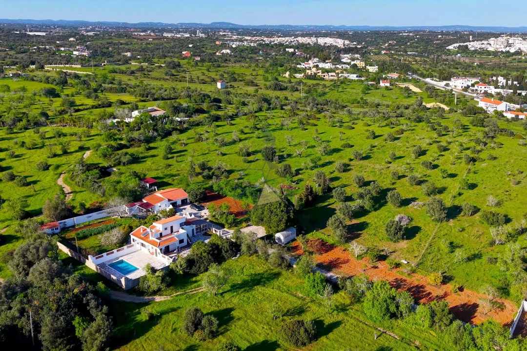 Quinta T3 para Venda em Armação de Pera Foto 35