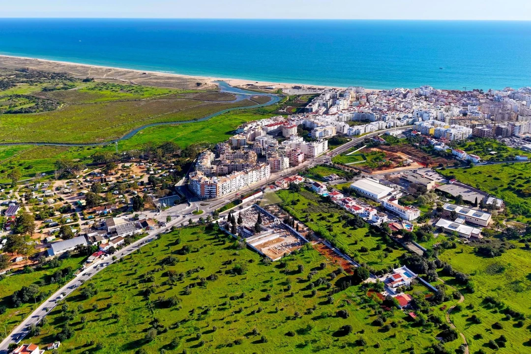 Quinta T3 para Venda em Armação de Pera Foto 38