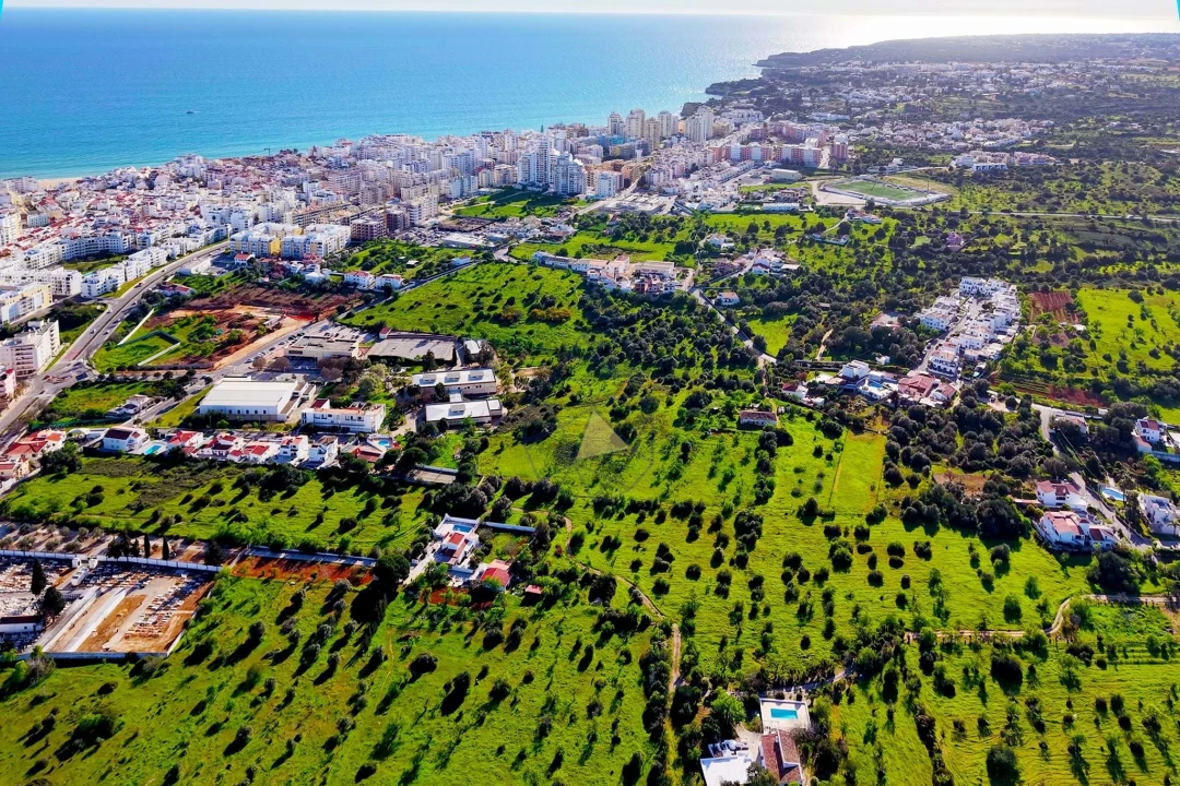 Quinta T3 para Venda em Armação de Pera Foto 17