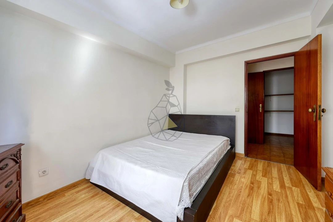Apartamento T2 para Venda em Portimão Foto 26