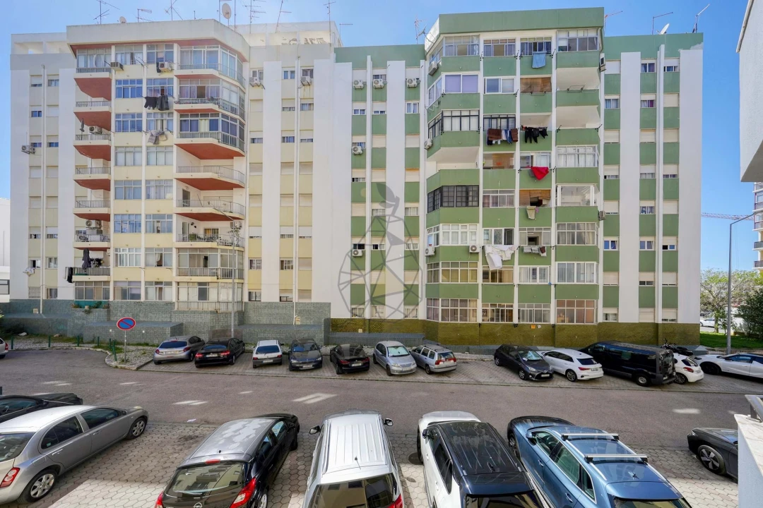 Apartamento T2 para Venda em Portimão Foto 25