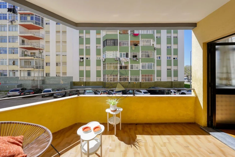 Apartamento T2 para Venda em Portimão Foto 17