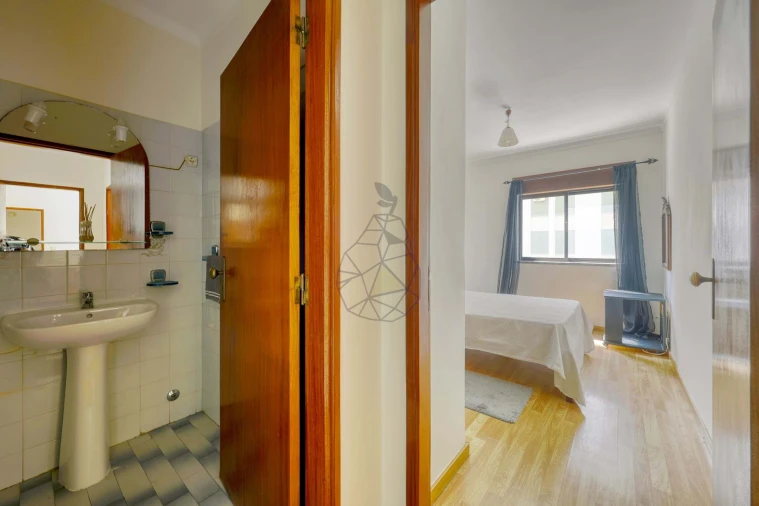 Apartamento T2 para Venda em Portimão Foto 27