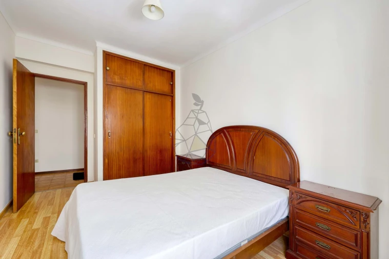 Apartamento T2 para Venda em Portimão Foto 31