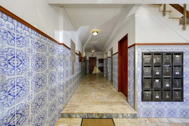 Apartamento T2 para Venda em Portimão Foto 39