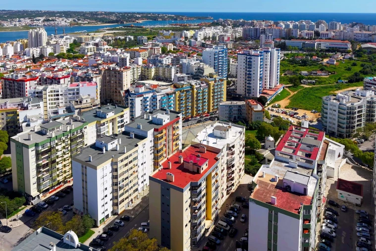 Apartamento T2 para Venda em Portimão Foto 46