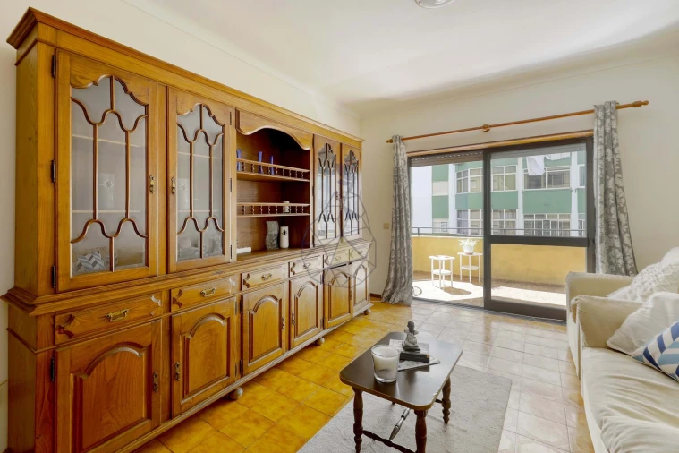 Apartamento T2 para Venda em Portimão Foto 16