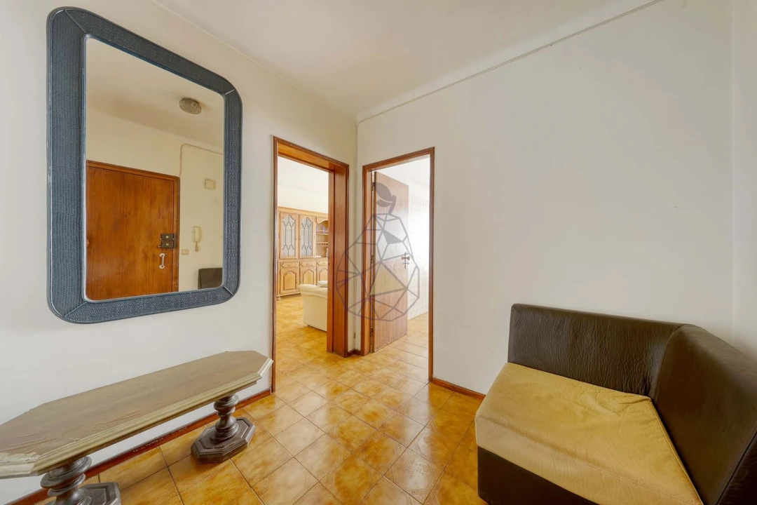 Apartamento T2 para Venda em Portimão Foto 6