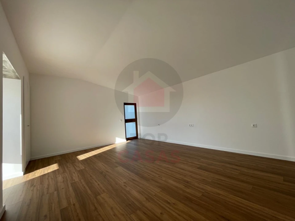 Moradia T5 para Venda em Carvalhal Foto 51