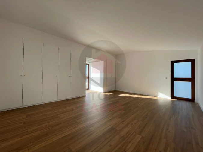 Moradia T5 para Venda em Carvalhal Foto 52