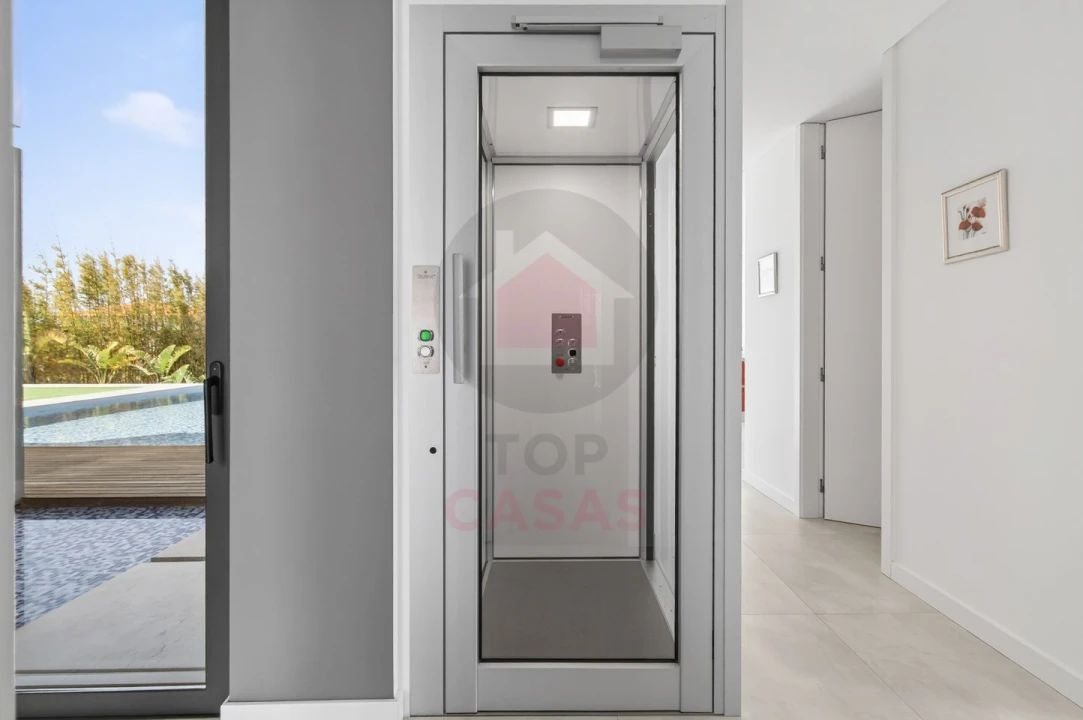 Moradia T5 para Venda em Nadadouro Foto 11