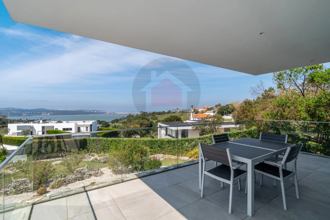 Moradia T5 para Venda em Nadadouro Foto 29