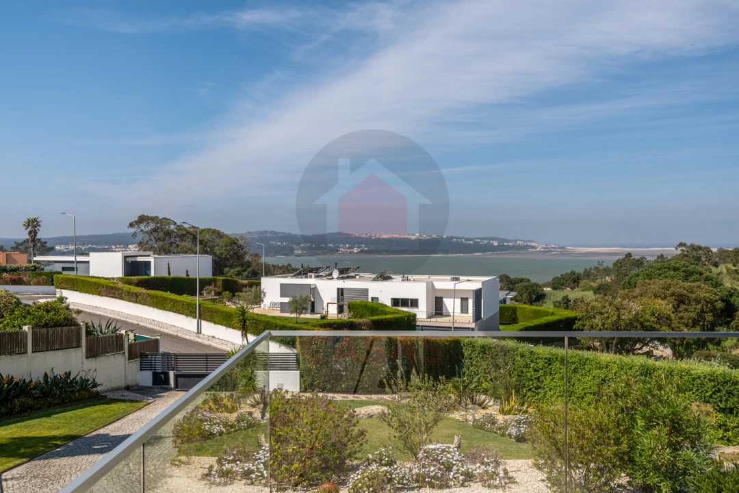 Moradia T5 para Venda em Nadadouro Foto 31