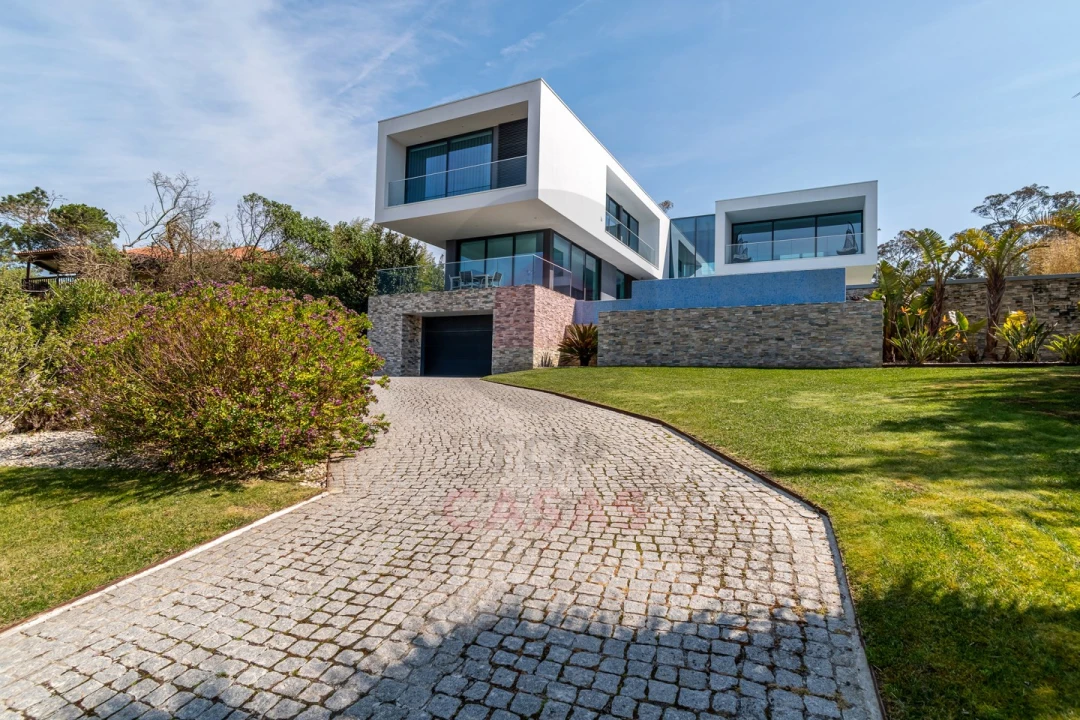 Moradia T5 para Venda em Nadadouro Foto 41