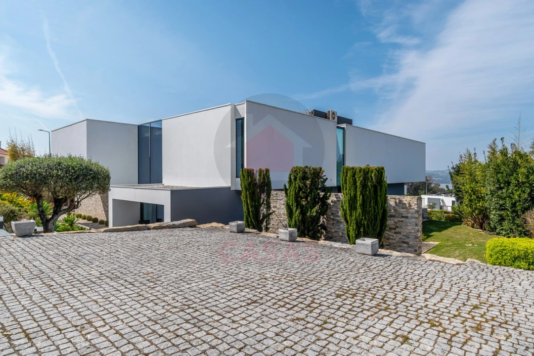 Moradia T5 para Venda em Nadadouro Foto 43