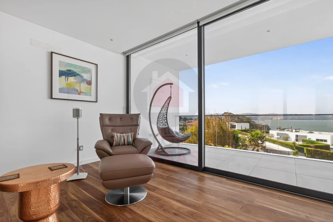 Moradia T5 para Venda em Nadadouro Foto 50