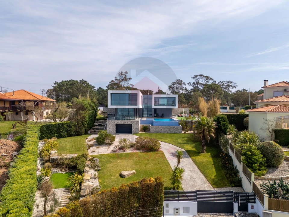 Moradia T5 para Venda em Nadadouro Foto 1