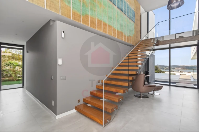 Moradia T5 para Venda em Nadadouro Foto 4