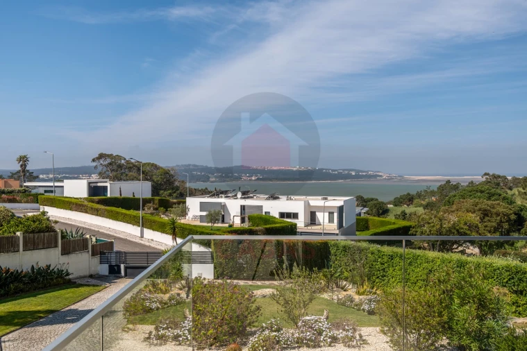 Moradia T5 para Venda em Nadadouro Foto 31