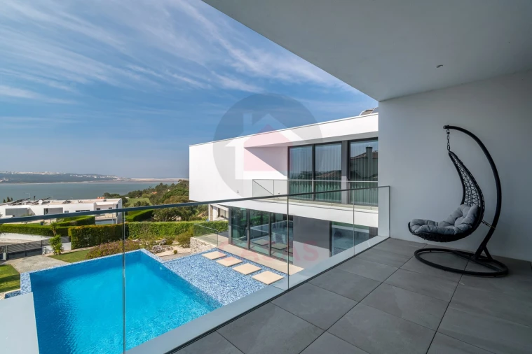 Moradia T5 para Venda em Nadadouro Foto 54