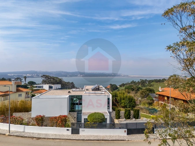 Moradia T5 para Venda em Nadadouro Foto 72