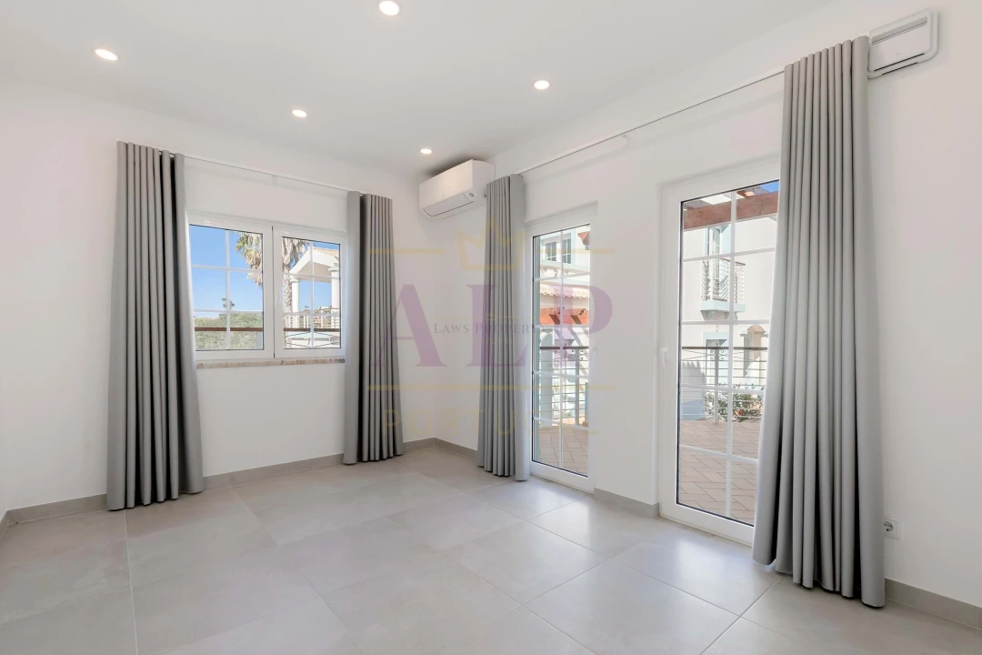 Moradia T3 para Venda em Budens Foto 8