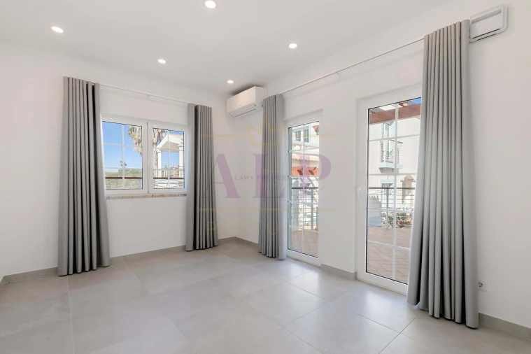 Moradia T3 para Venda em Budens Foto 8