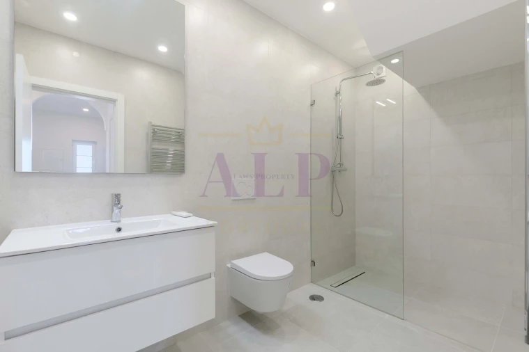 Moradia T3 para Venda em Budens Foto 10