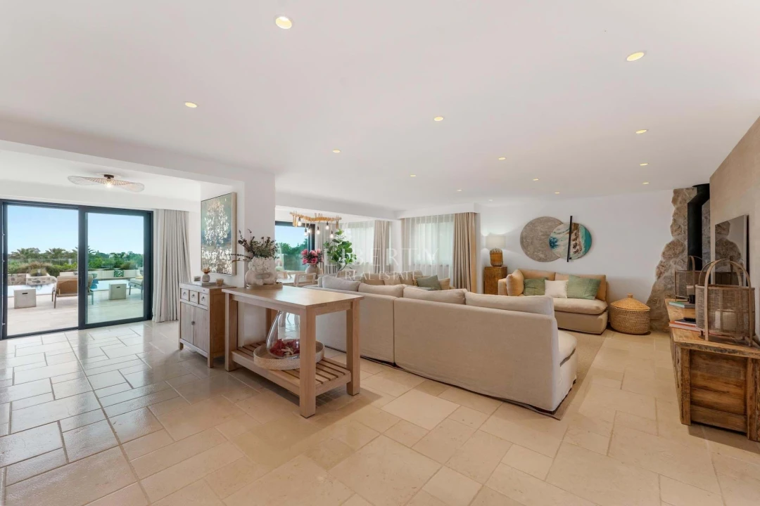 Moradia T4 para Venda em Almancil Foto 6