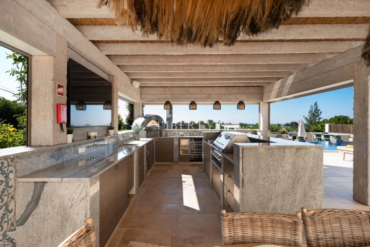 Moradia T4 para Venda em Almancil Foto 12