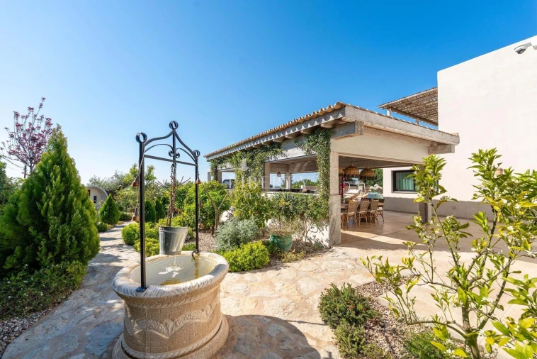 Moradia T4 para Venda em Almancil Foto 35