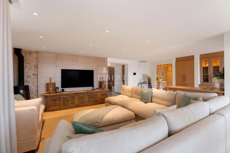 Moradia T4 para Venda em Almancil Foto 7