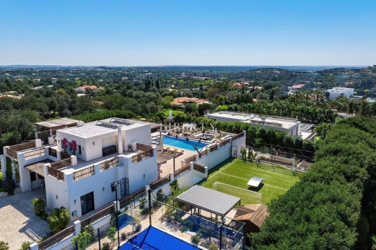 Moradia T4 para Venda em Almancil Foto 39