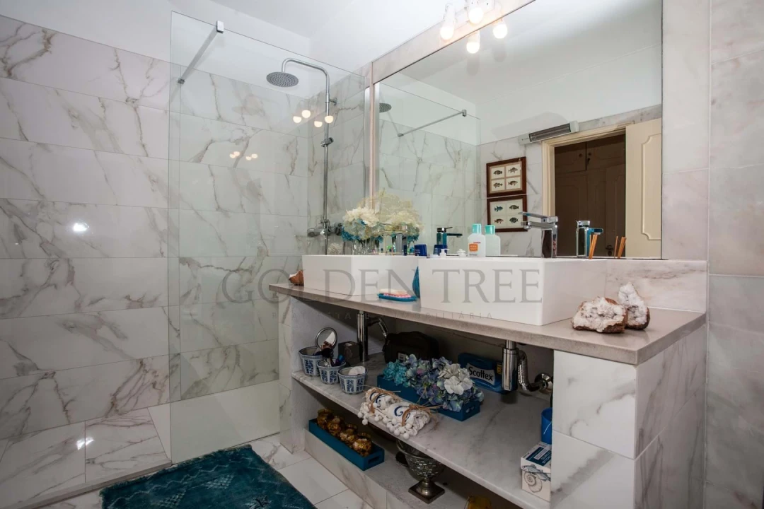 Moradia T4 para Venda em Almancil Foto 20