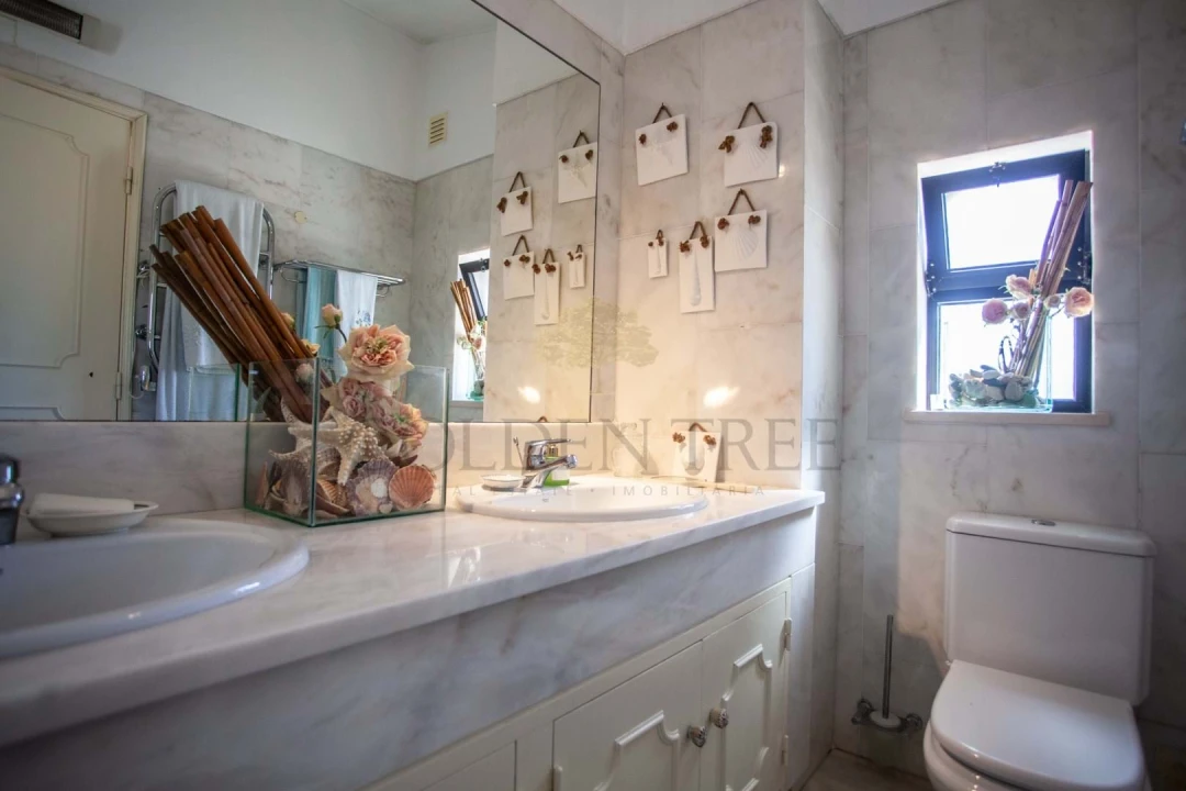 Moradia T4 para Venda em Almancil Foto 26