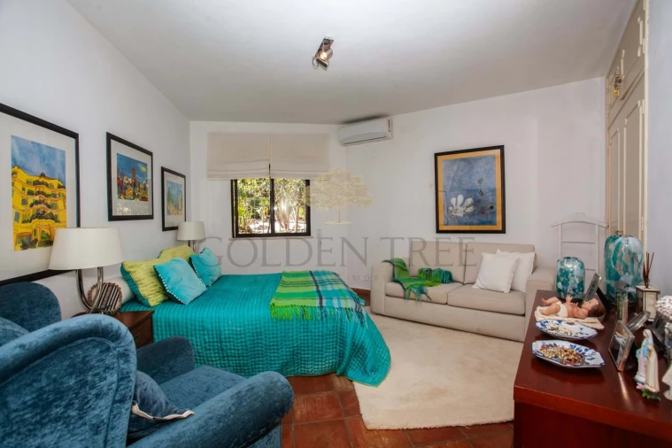 Moradia T4 para Venda em Almancil Foto 16