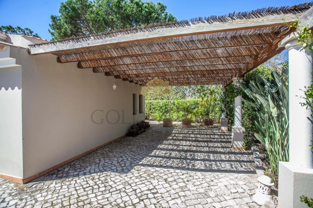 Moradia T4 para Venda em Almancil Foto 29