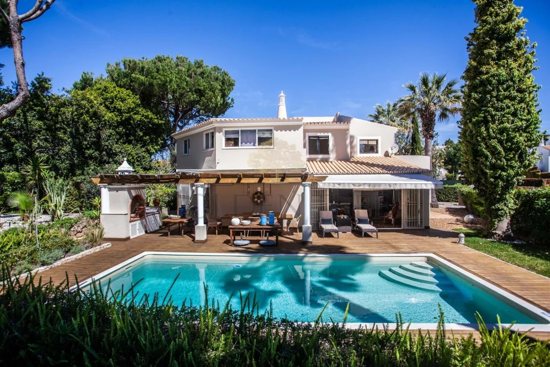 Moradia T4 para Venda em Almancil Foto 36